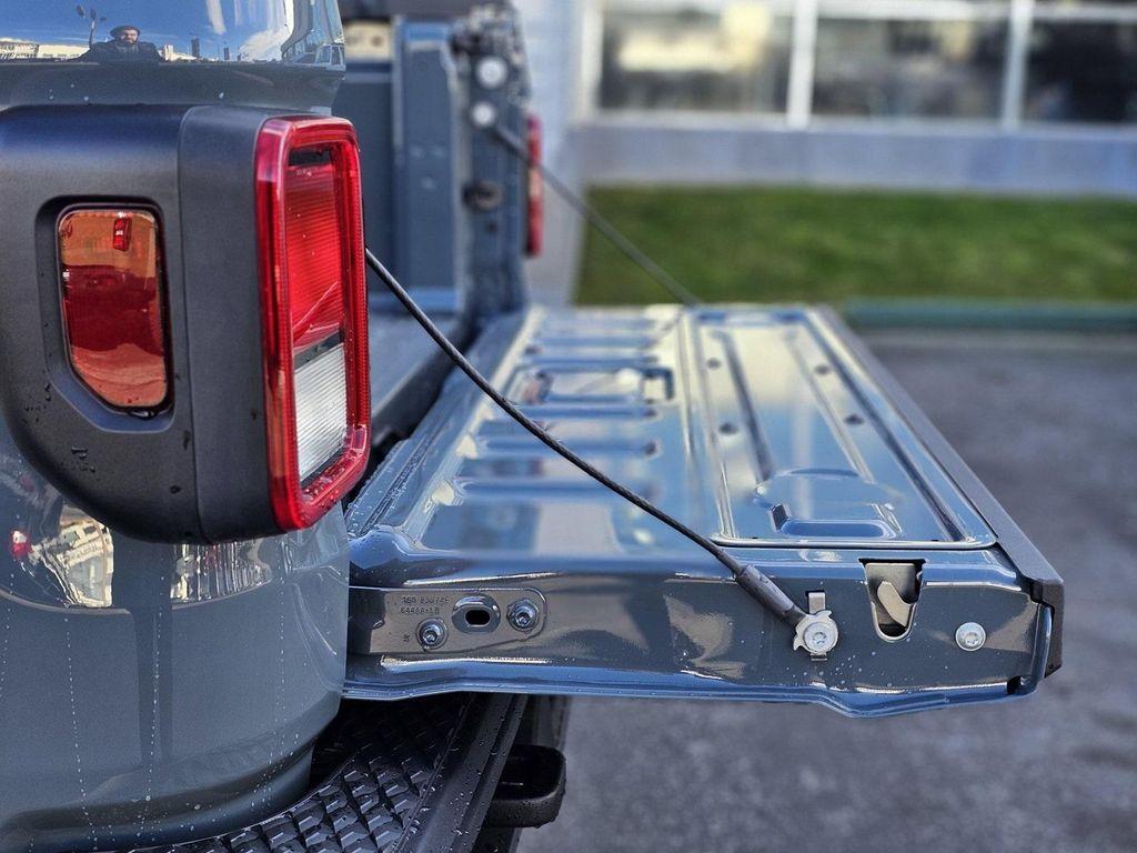 new 2026 Jeep Gladiator car, priced at $40,995