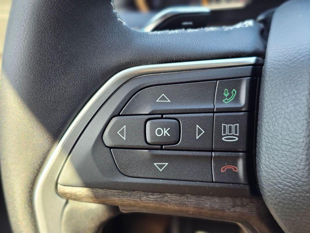 new 2026 Jeep Grand Cherokee car, priced at $33,430