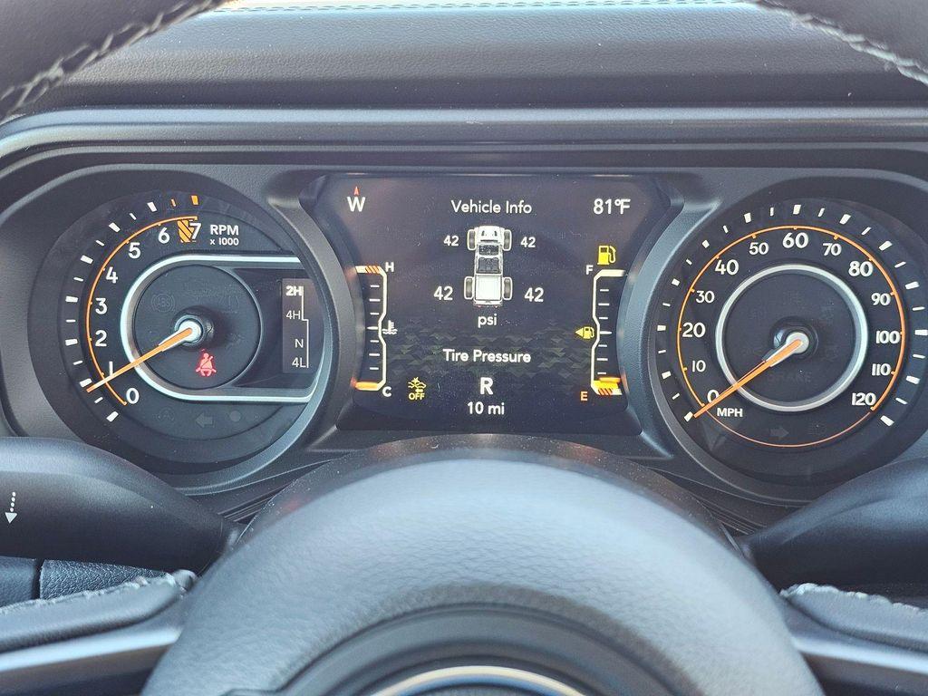 new 2026 Jeep Gladiator car, priced at $48,995