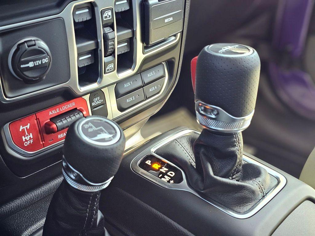 new 2026 Jeep Gladiator car, priced at $48,995