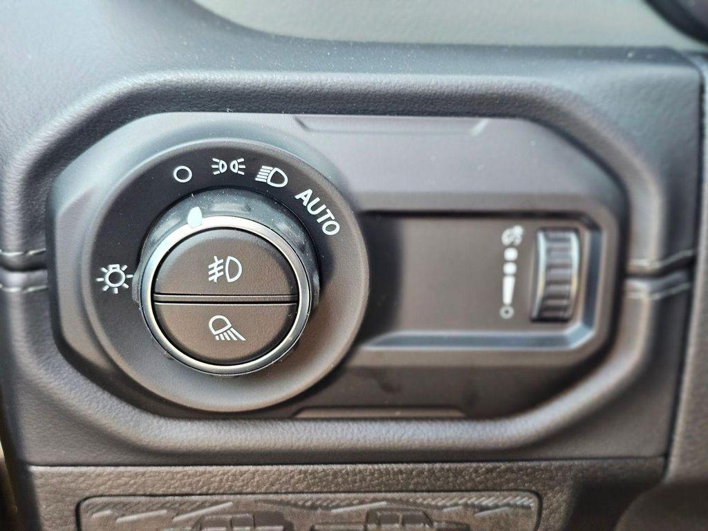 new 2026 Jeep Gladiator car, priced at $51,995