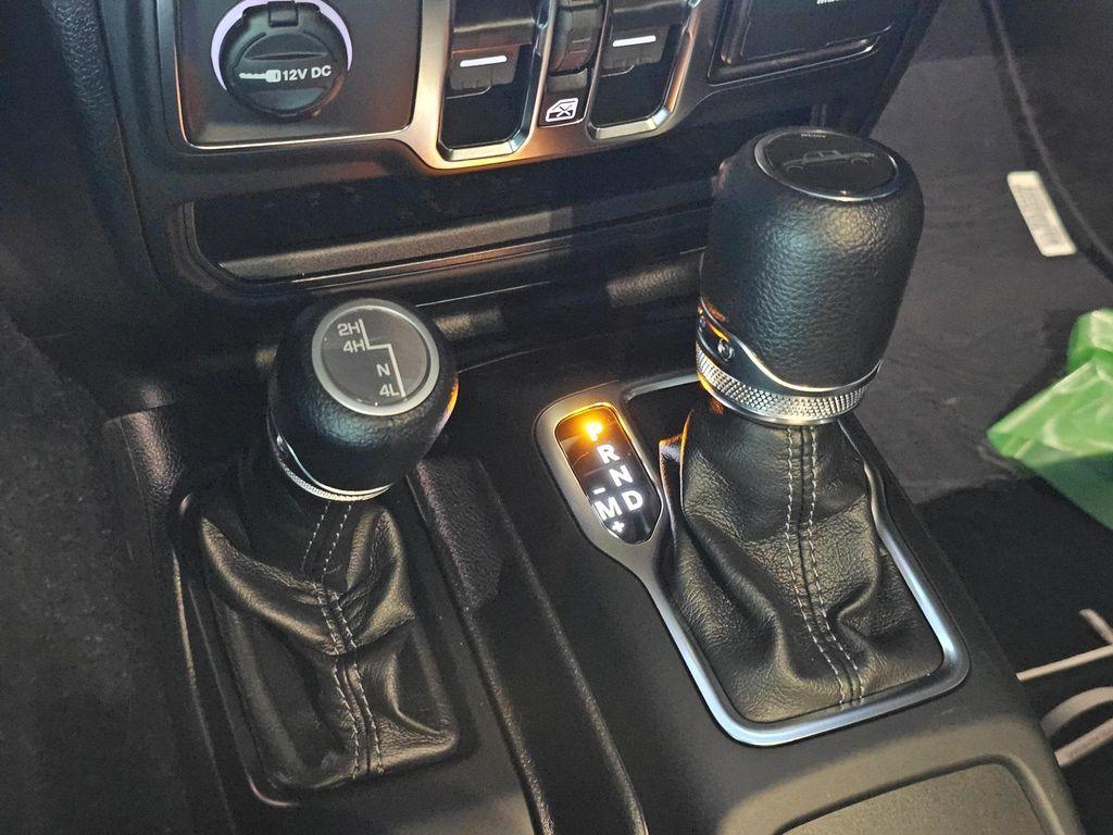 new 2026 Jeep Gladiator car, priced at $42,505