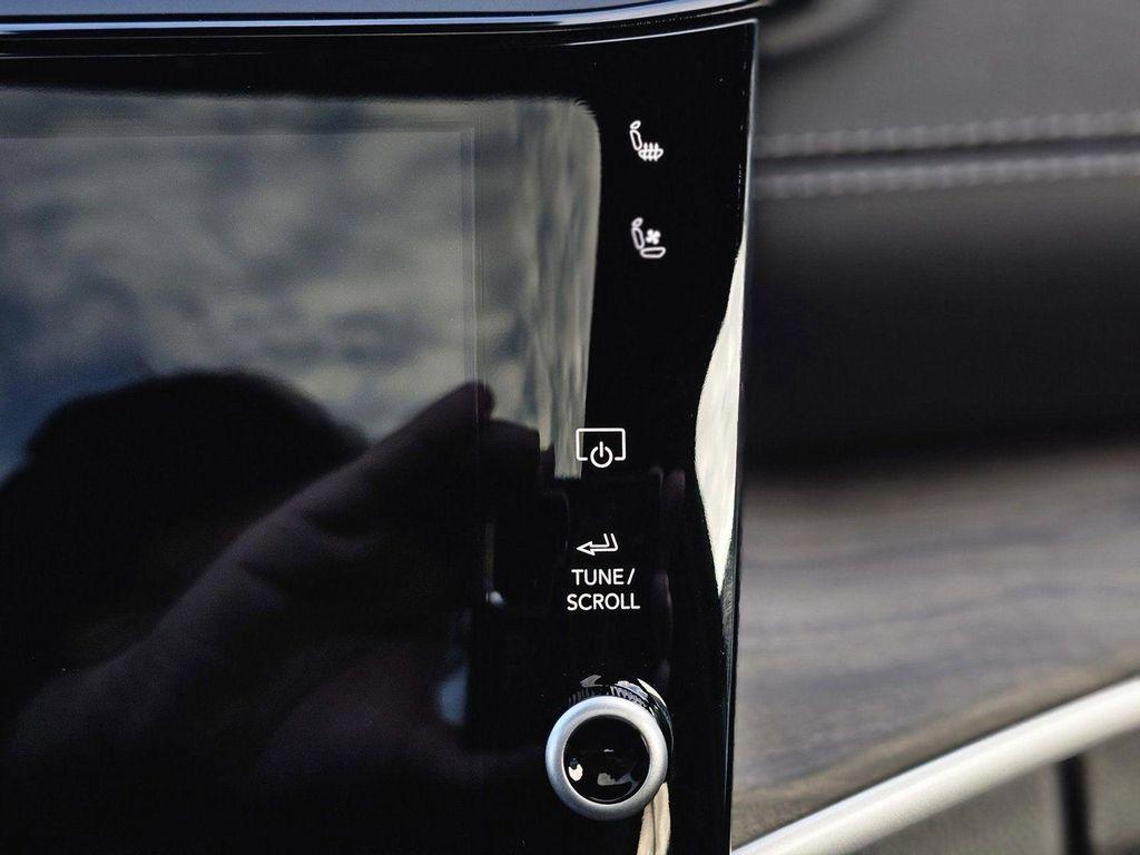 new 2026 Jeep Grand Cherokee car, priced at $52,985