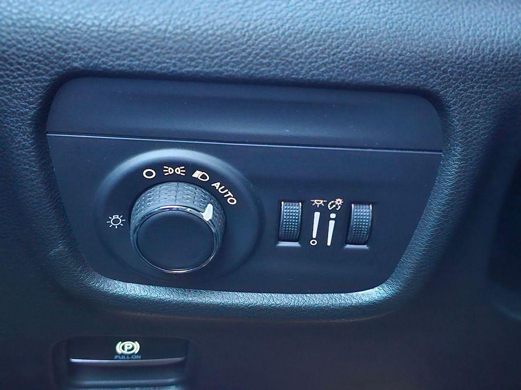 new 2026 Jeep Grand Cherokee car, priced at $34,875