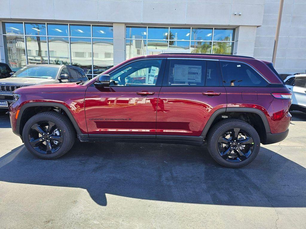 new 2026 Jeep Grand Cherokee car, priced at $39,399