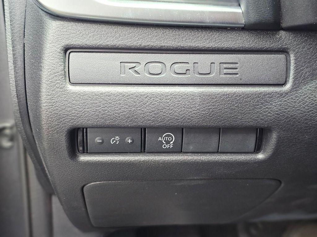 used 2024 Nissan Rogue car, priced at $23,995