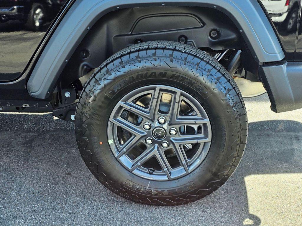 new 2026 Jeep Wrangler car, priced at $41,385