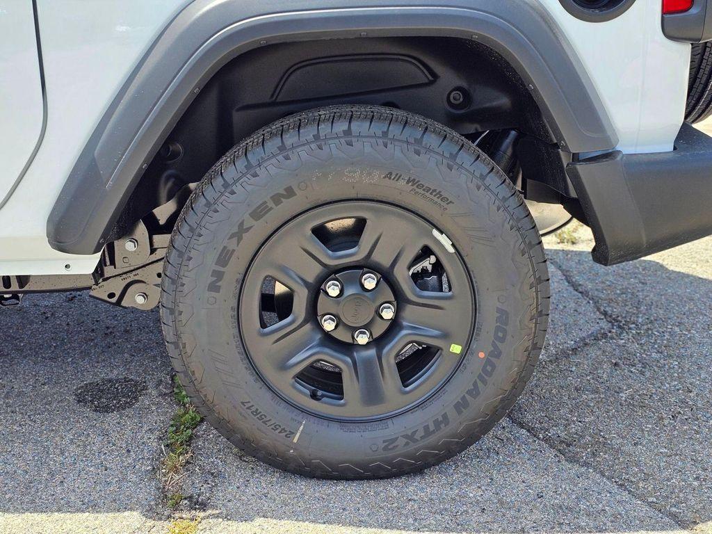 new 2026 Jeep Wrangler car, priced at $32,590
