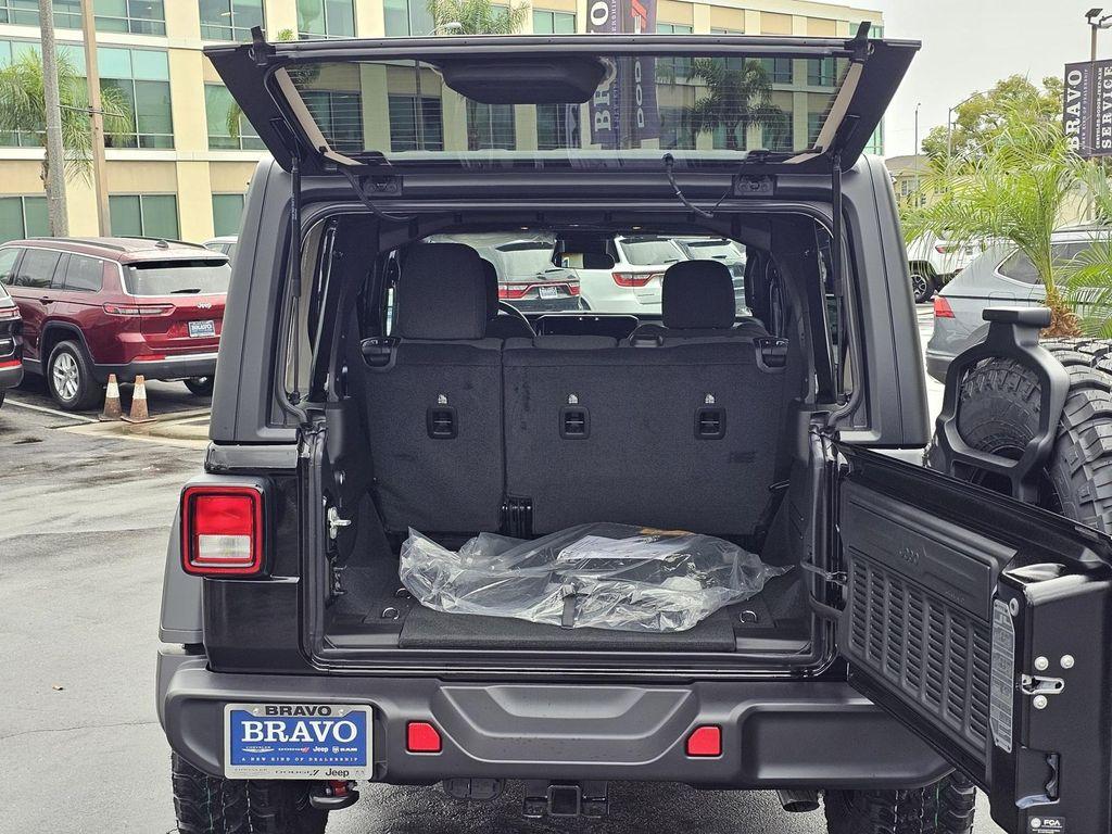 new 2026 Jeep Wrangler car, priced at $47,985