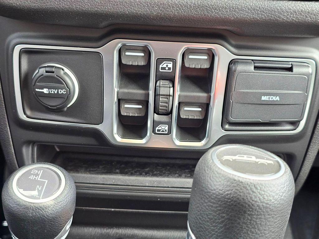 new 2026 Jeep Gladiator car, priced at $34,410