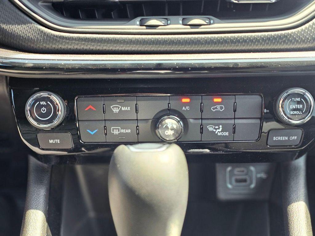 new 2026 Jeep Compass car, priced at $22,345