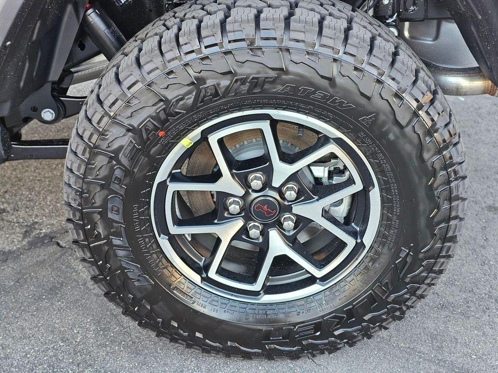 new 2026 Jeep Gladiator car, priced at $48,595