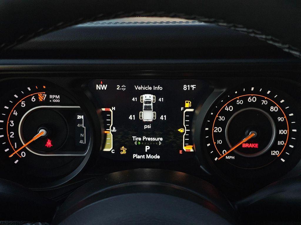 new 2026 Jeep Gladiator car, priced at $48,595