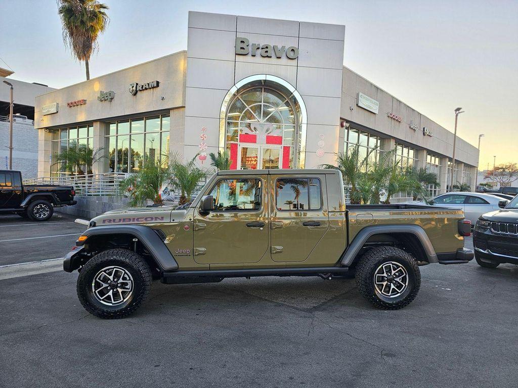 new 2026 Jeep Gladiator car, priced at $48,595
