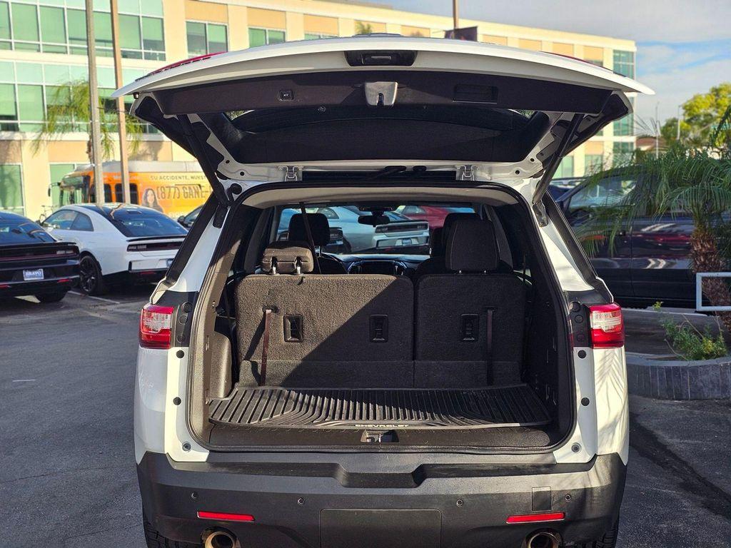 used 2020 Chevrolet Traverse car, priced at $19,595