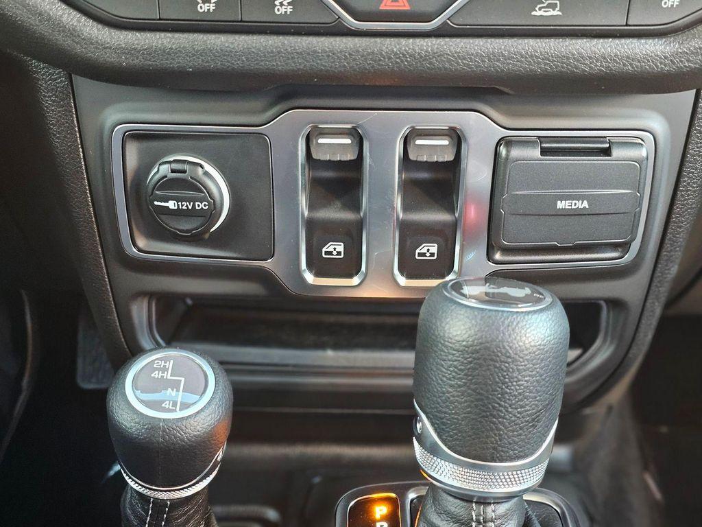 new 2026 Jeep Wrangler car, priced at $38,985