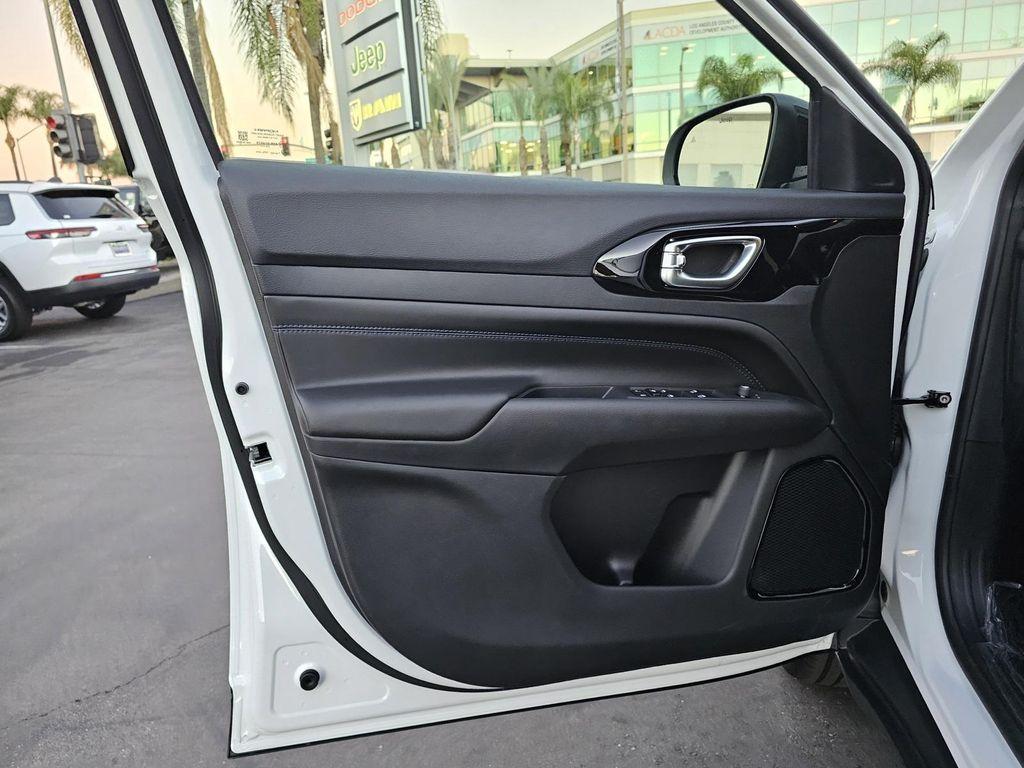 new 2026 Jeep Compass car, priced at $28,985