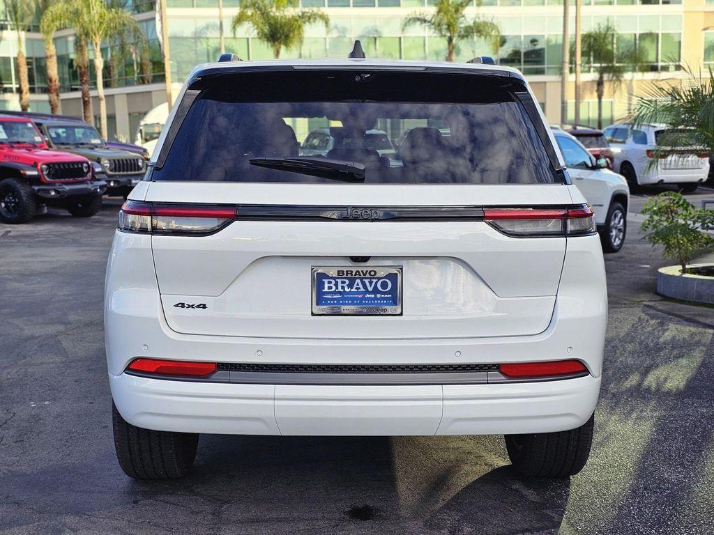 new 2026 Jeep Grand Cherokee car, priced at $44,685