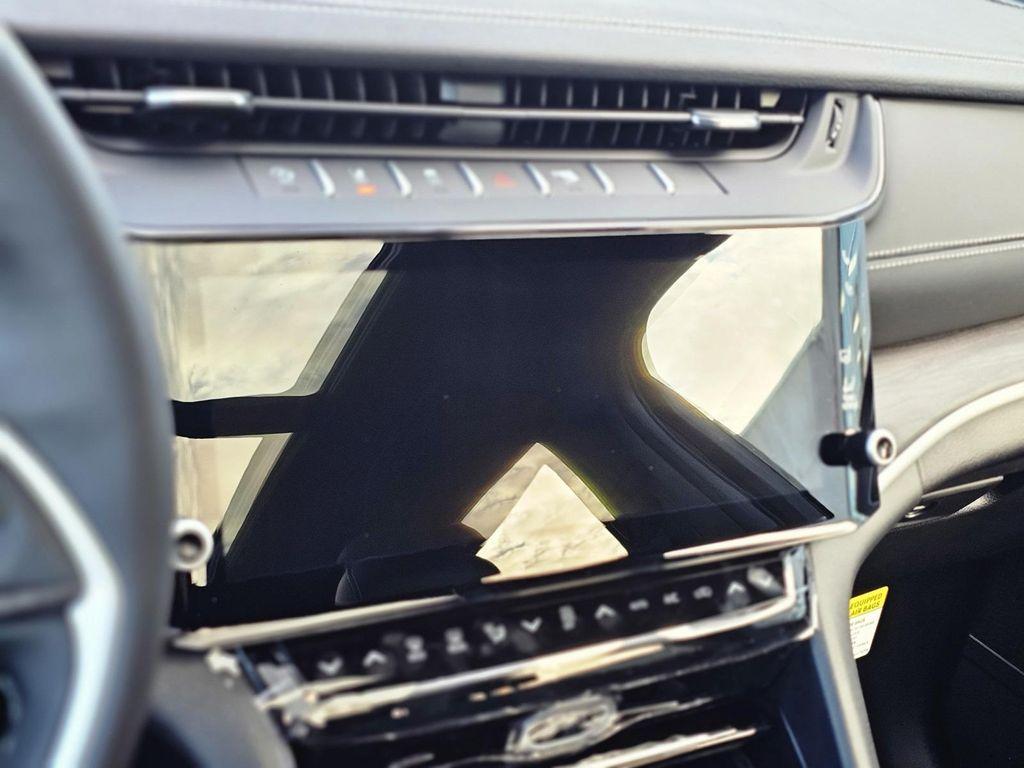 new 2026 Jeep Grand Cherokee car, priced at $44,685