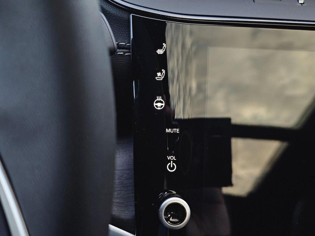 new 2026 Jeep Grand Cherokee car, priced at $44,685