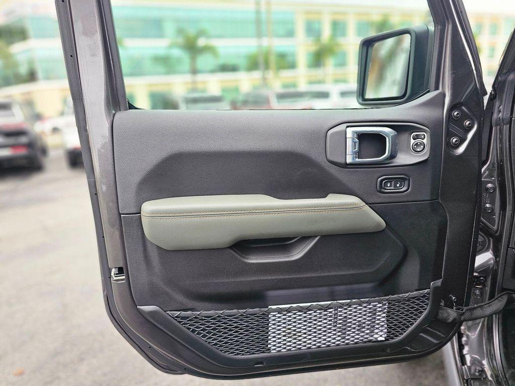 new 2026 Jeep Gladiator car, priced at $57,530