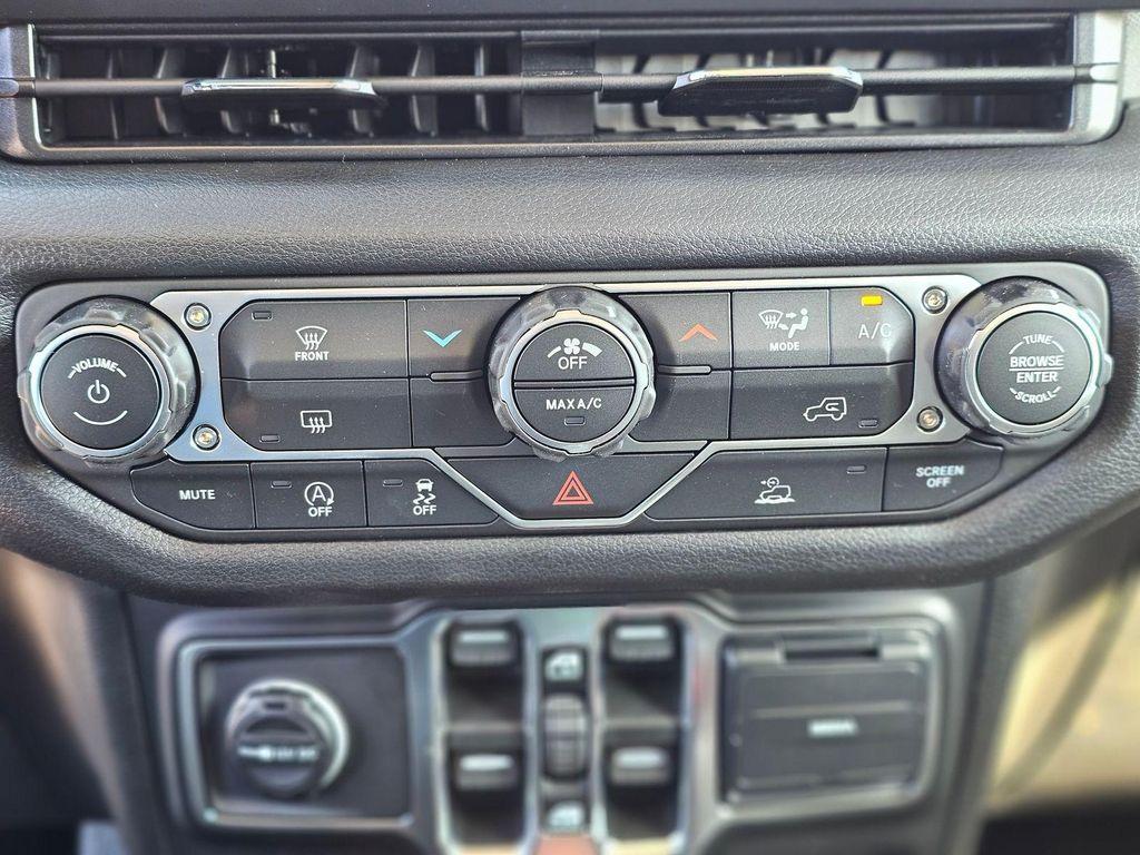 new 2026 Jeep Wrangler car, priced at $52,385