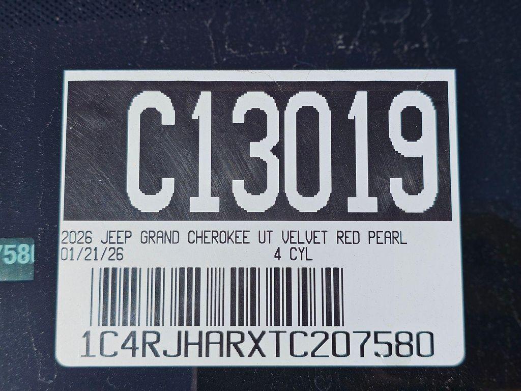 new 2026 Jeep Grand Cherokee car, priced at $36,995