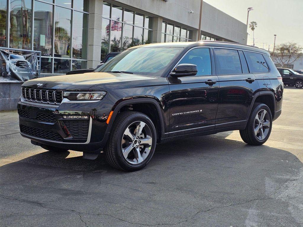 new 2026 Jeep Grand Cherokee L car, priced at $42,995