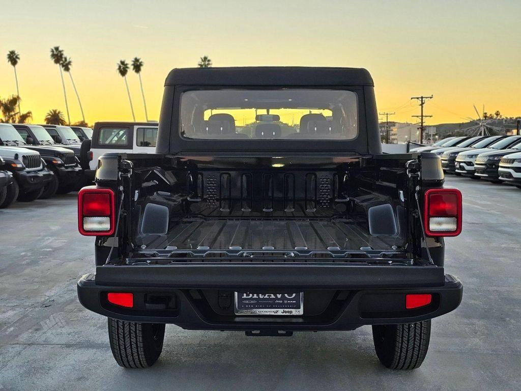 new 2026 Jeep Gladiator car, priced at $30,595