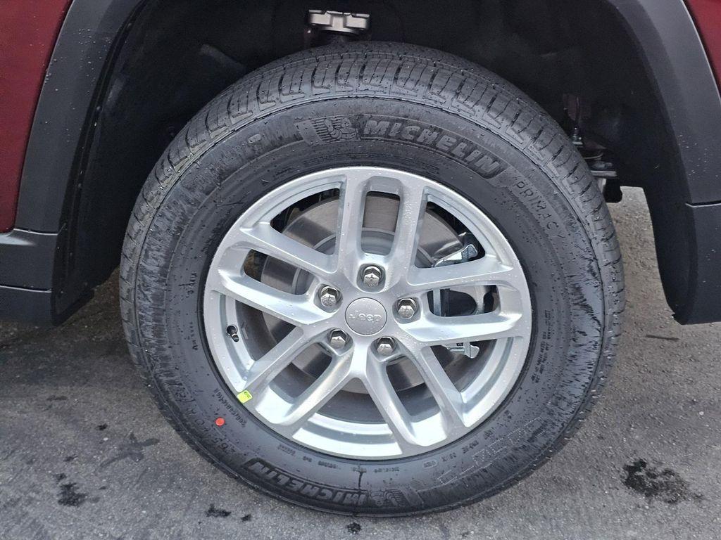 new 2025 Jeep Grand Cherokee L car, priced at $35,875