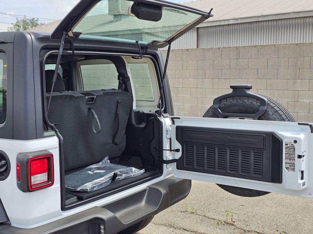 new 2026 Jeep Wrangler car, priced at $38,680