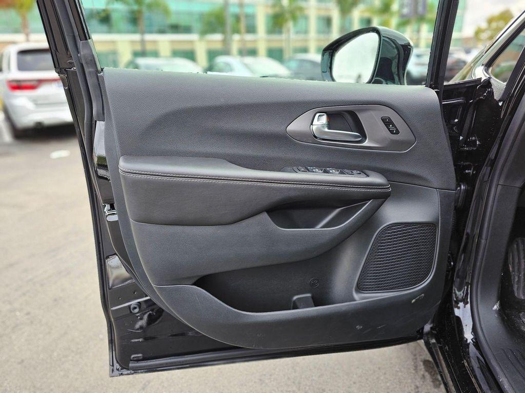 new 2026 Chrysler Pacifica car, priced at $43,135