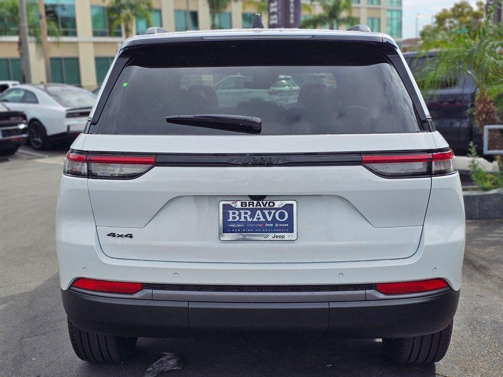 new 2026 Jeep Grand Cherokee car, priced at $41,699