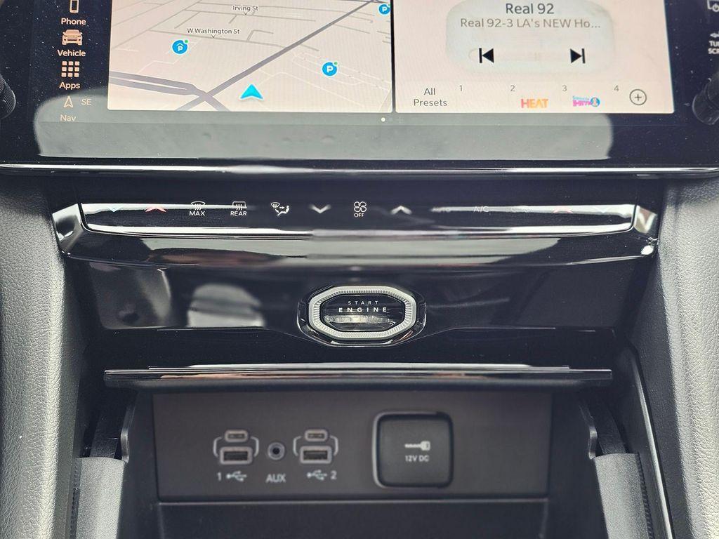 new 2026 Jeep Grand Cherokee car, priced at $41,699