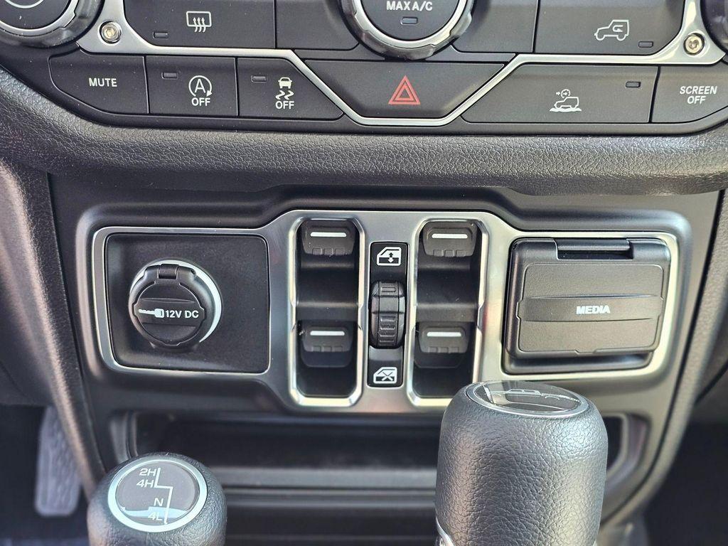 new 2026 Jeep Gladiator car, priced at $29,910