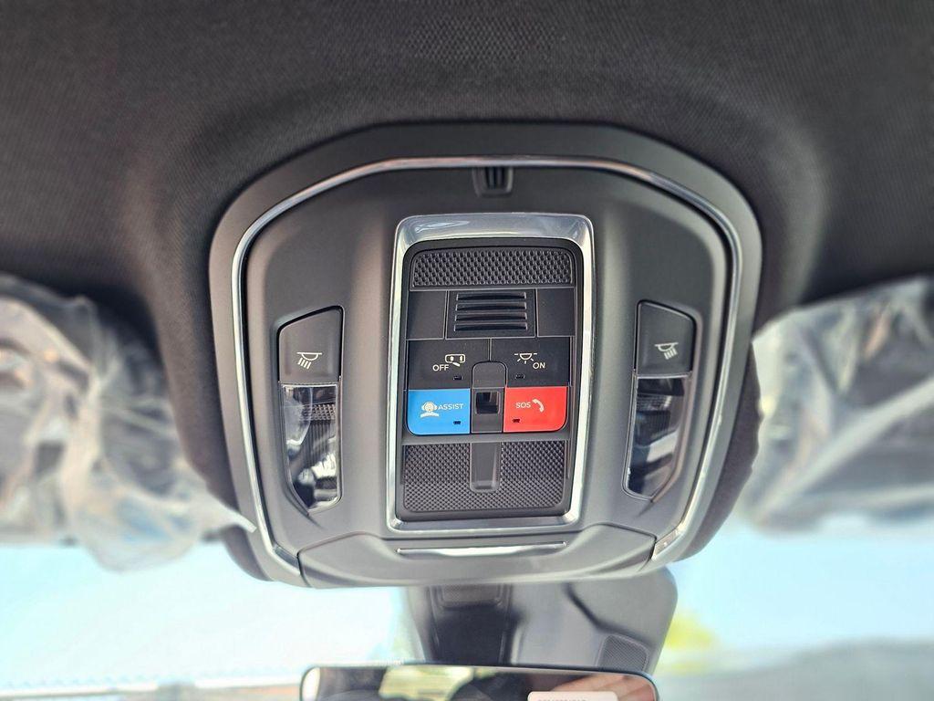 new 2026 Jeep Grand Cherokee car, priced at $35,415