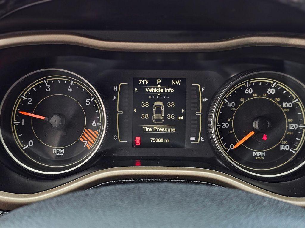 used 2015 Jeep Cherokee car, priced at $12,899