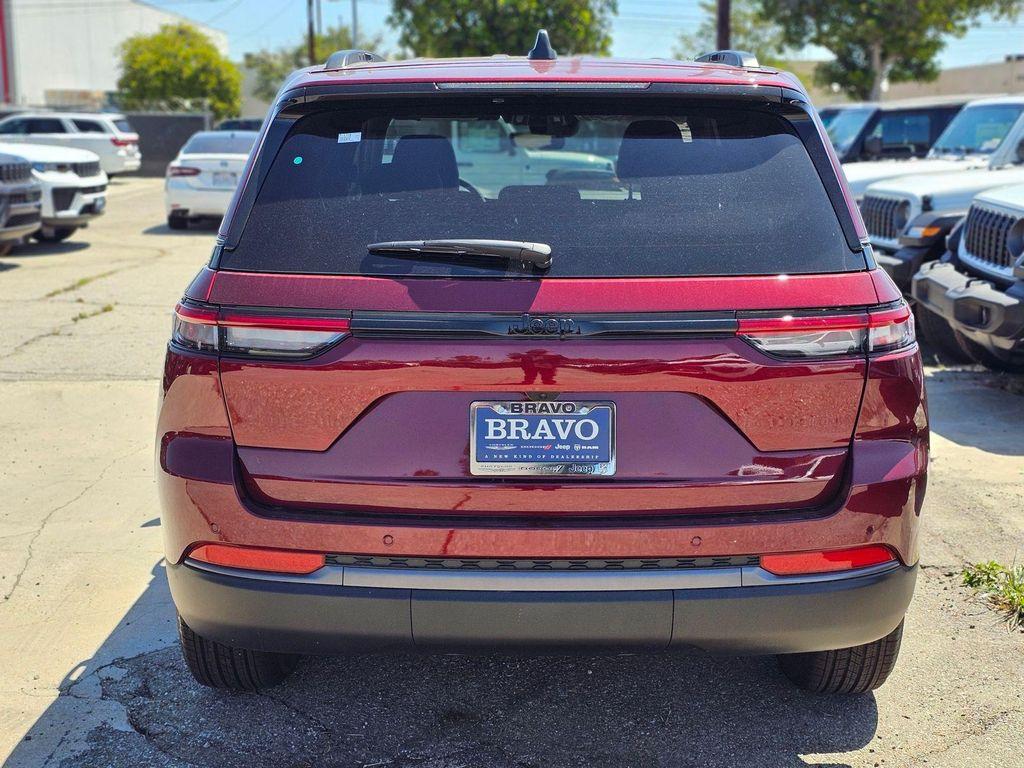 new 2026 Jeep Grand Cherokee car, priced at $40,350