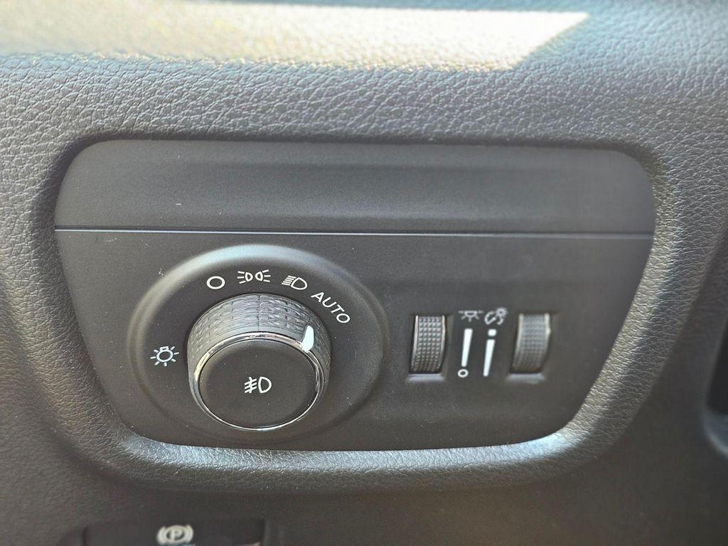 new 2026 Jeep Grand Cherokee L car, priced at $42,580