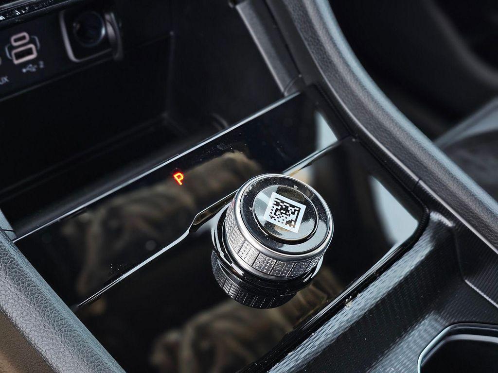 new 2026 Jeep Grand Cherokee car, priced at $33,985