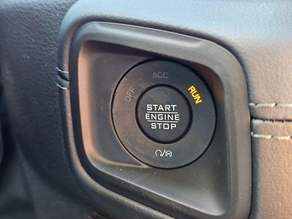 new 2026 Jeep Gladiator car, priced at $48,485