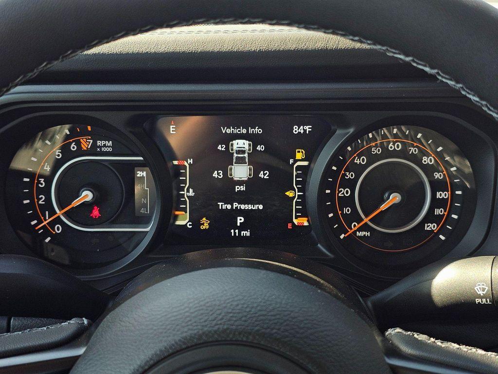 new 2026 Jeep Gladiator car, priced at $48,485