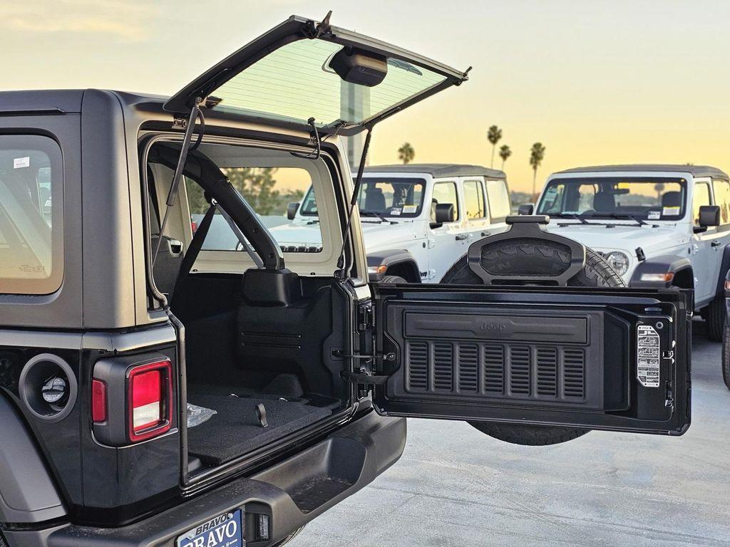 new 2026 Jeep Wrangler car, priced at $39,085