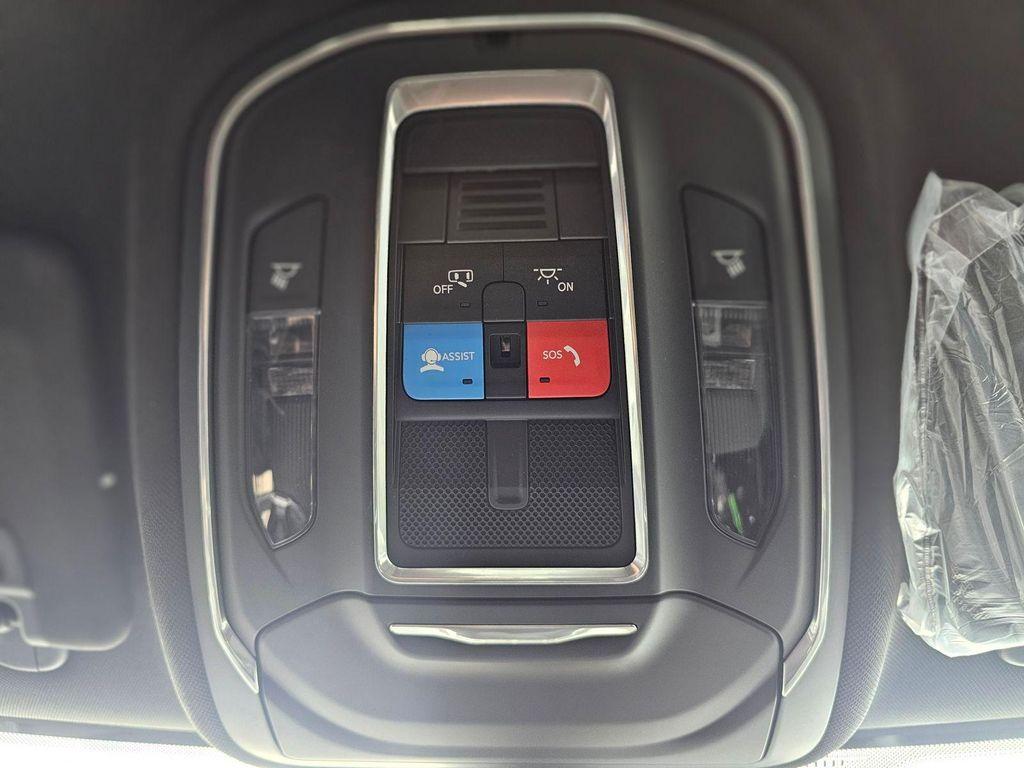 new 2026 Jeep Grand Cherokee car, priced at $36,415