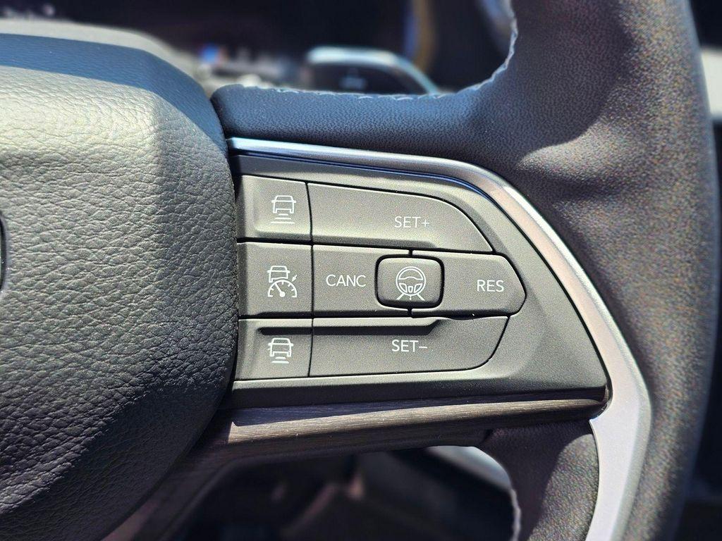 new 2026 Jeep Grand Cherokee L car, priced at $43,940
