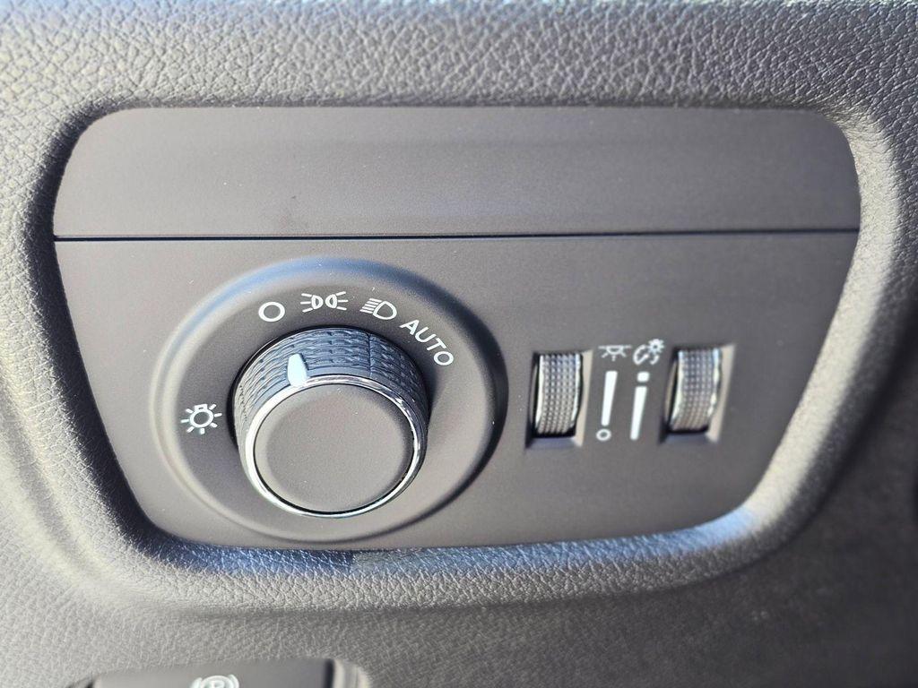 new 2026 Jeep Grand Cherokee L car, priced at $43,940