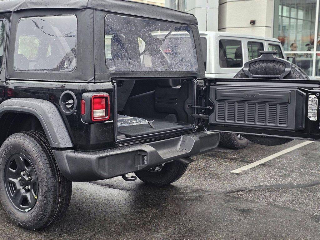 new 2026 Jeep Wrangler car, priced at $31,595