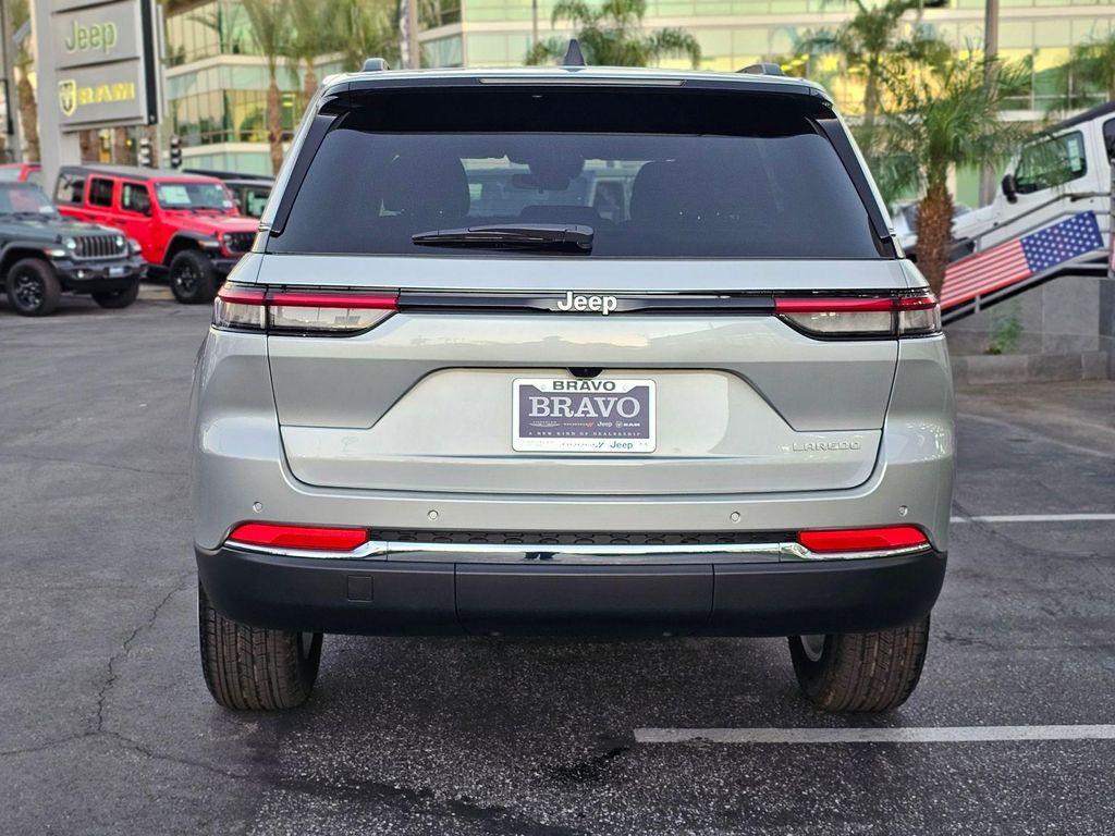 new 2026 Jeep Grand Cherokee car, priced at $32,495