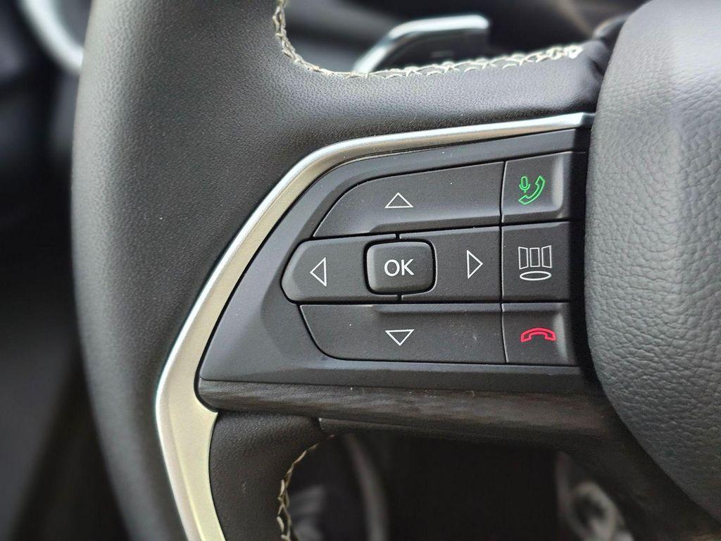 new 2026 Jeep Grand Cherokee car, priced at $32,495