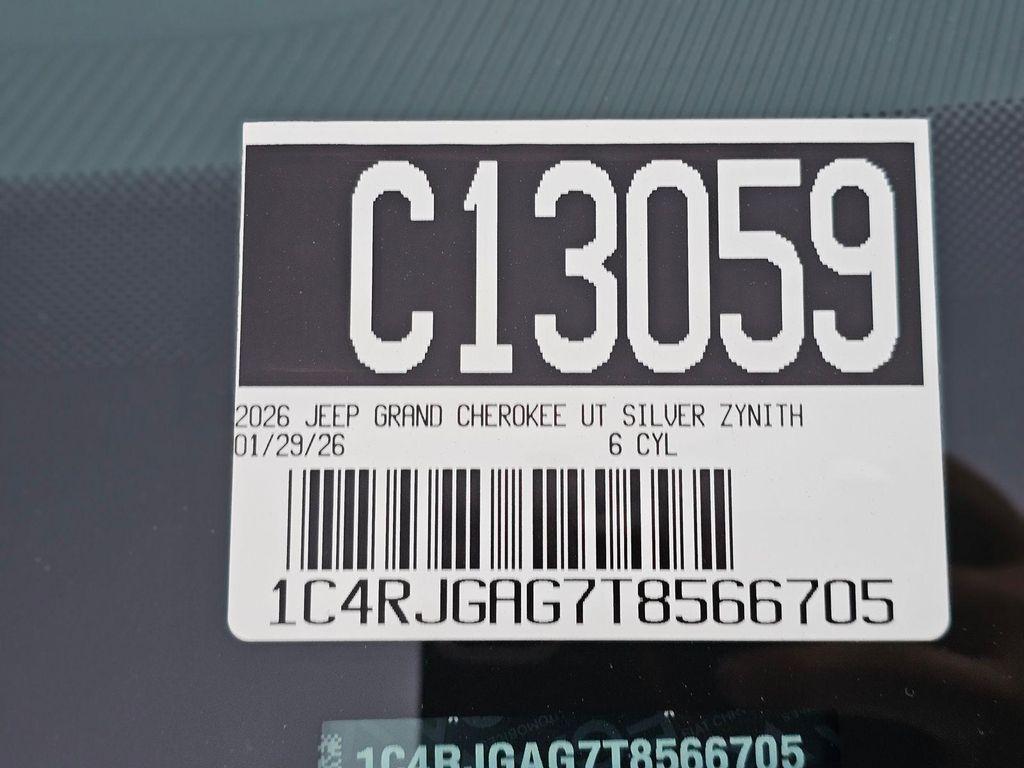 new 2026 Jeep Grand Cherokee car, priced at $32,495